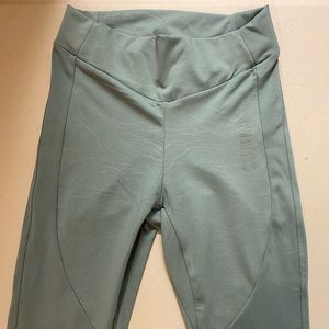 Gym Shark Seamless Leggings Size M